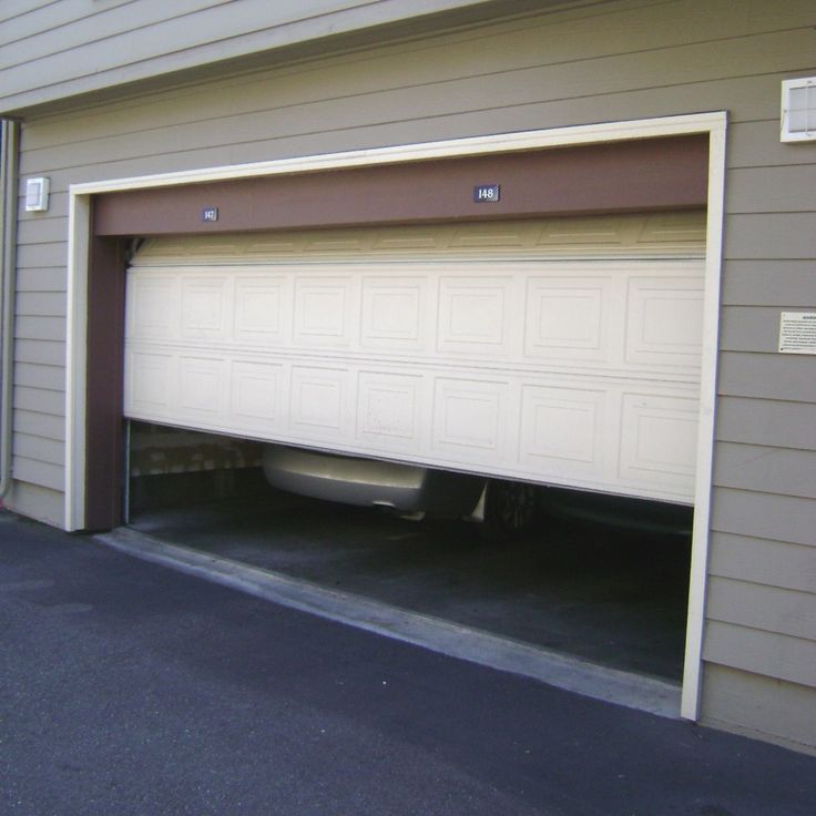 Garage door service